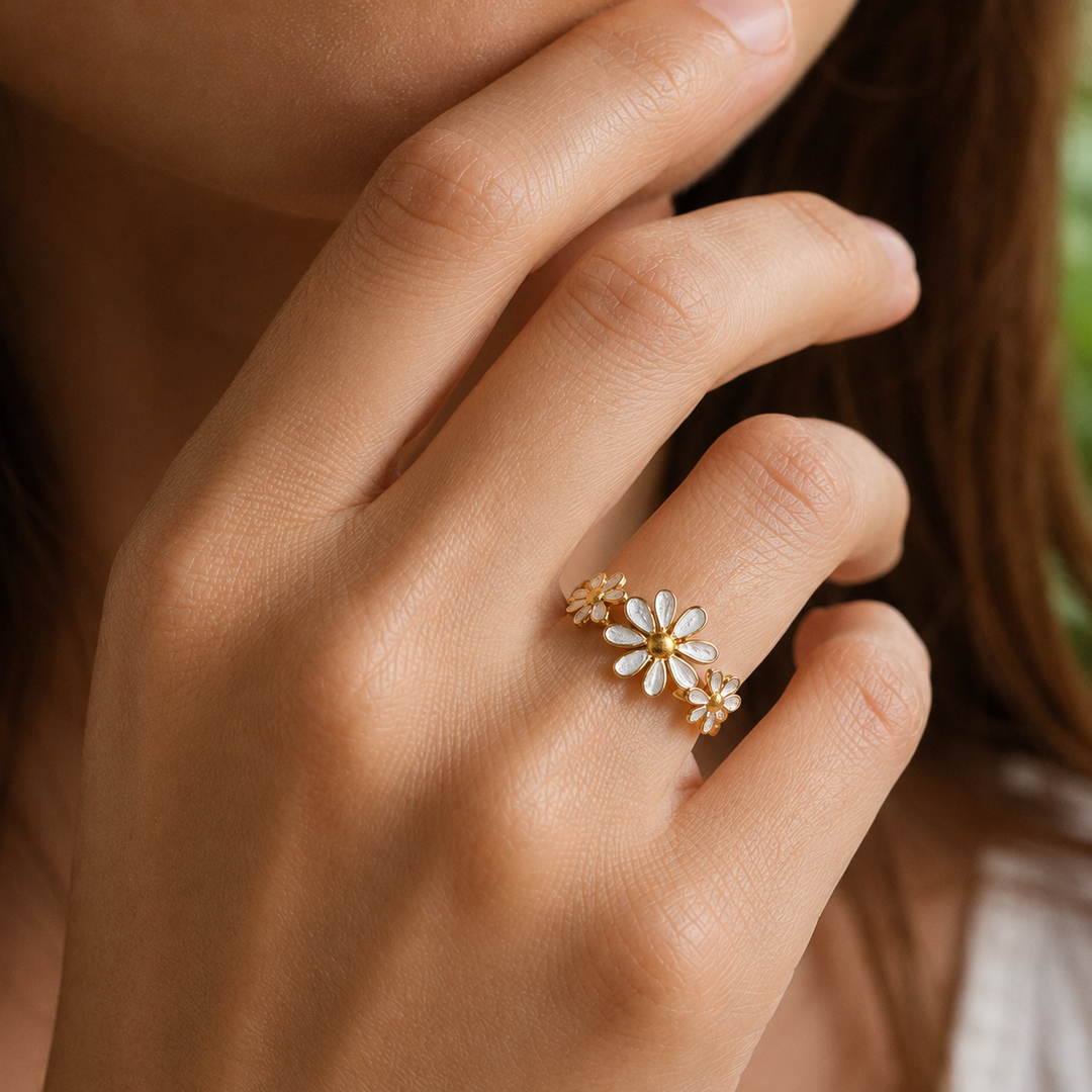 Anillo de Oro Daisy