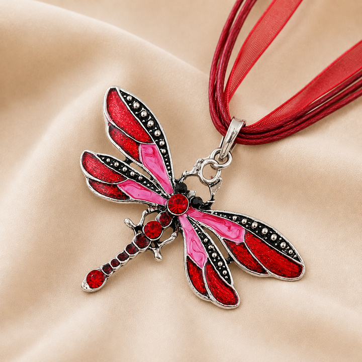 Collar con Colgante de Libélula de Cristal