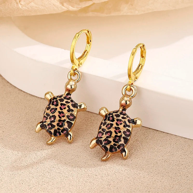 Pendientes Huggie de Tortuga Marina con Encanto Oceánico