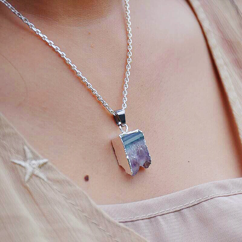 Collar con Colgante de Amatista