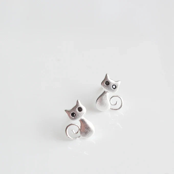 Pendientes de Stud de Gato Plateado