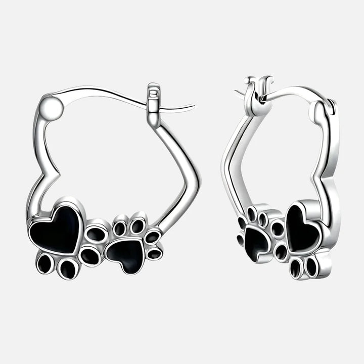 Pendientes Huggie en Forma de Patita de Corazón con Esmalte Negro