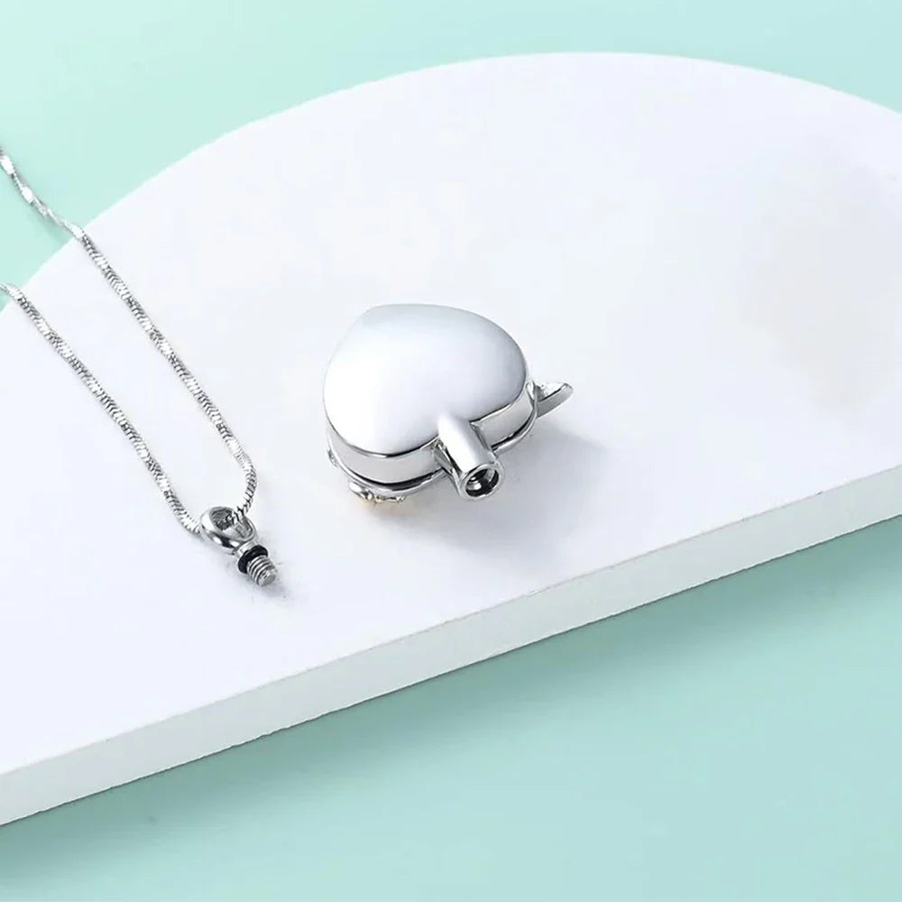 Collar Urna Corazón Colibrí