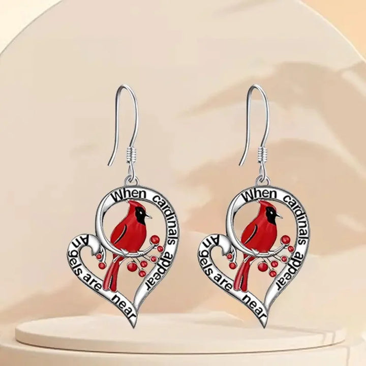 Pendientes Conmemorativos Cardinales – “Cuando Aparecen los Cardenales, los Ángeles Están Cerca” Diseño de Corazón