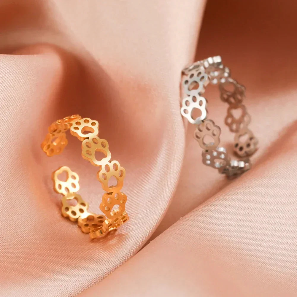 Anillo Ajustable con Huella de Patas – Hecho de Acero Inoxidable