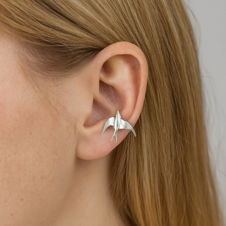 Hermosos Pendientes de Clip en Forma de Golondrina Plateada