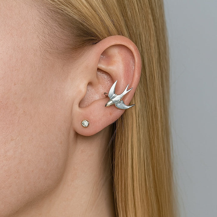Hermosos Pendientes de Clip en Forma de Golondrina Plateada