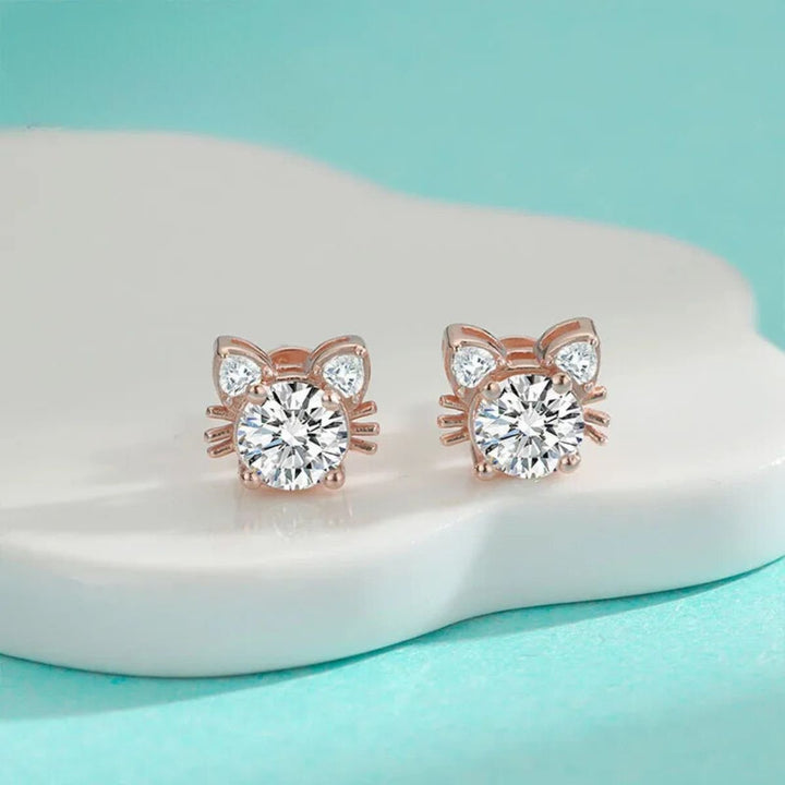 Pendientes de Stud de Gato de Moissanita en Oro Rosa de 18K en Plata de Ley 925